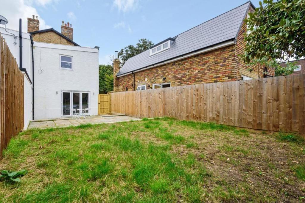 Amazing 3 Bed Interior Designed House With Garden - 114 The Hervey Londen Buitenkant foto